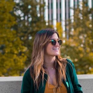 Meet your Posher, Lily